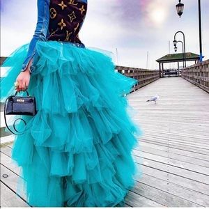 Oyemwen Skirts - Tiered Tulle Maxi Skirt Oyemwen Skirts - Tiered Tulle Maxi Skirt